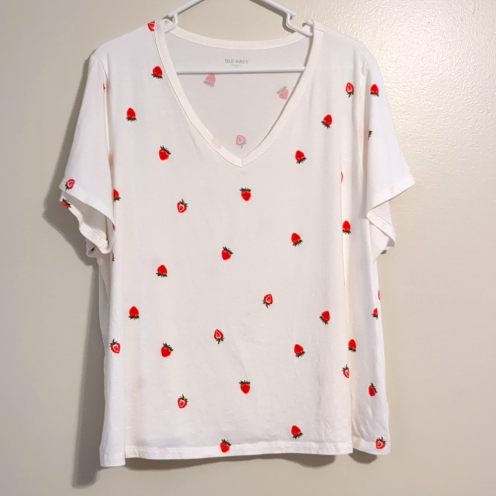 Old Navy Gap Strawberry Print Cotton EveryWear V-Neck T-Shirt